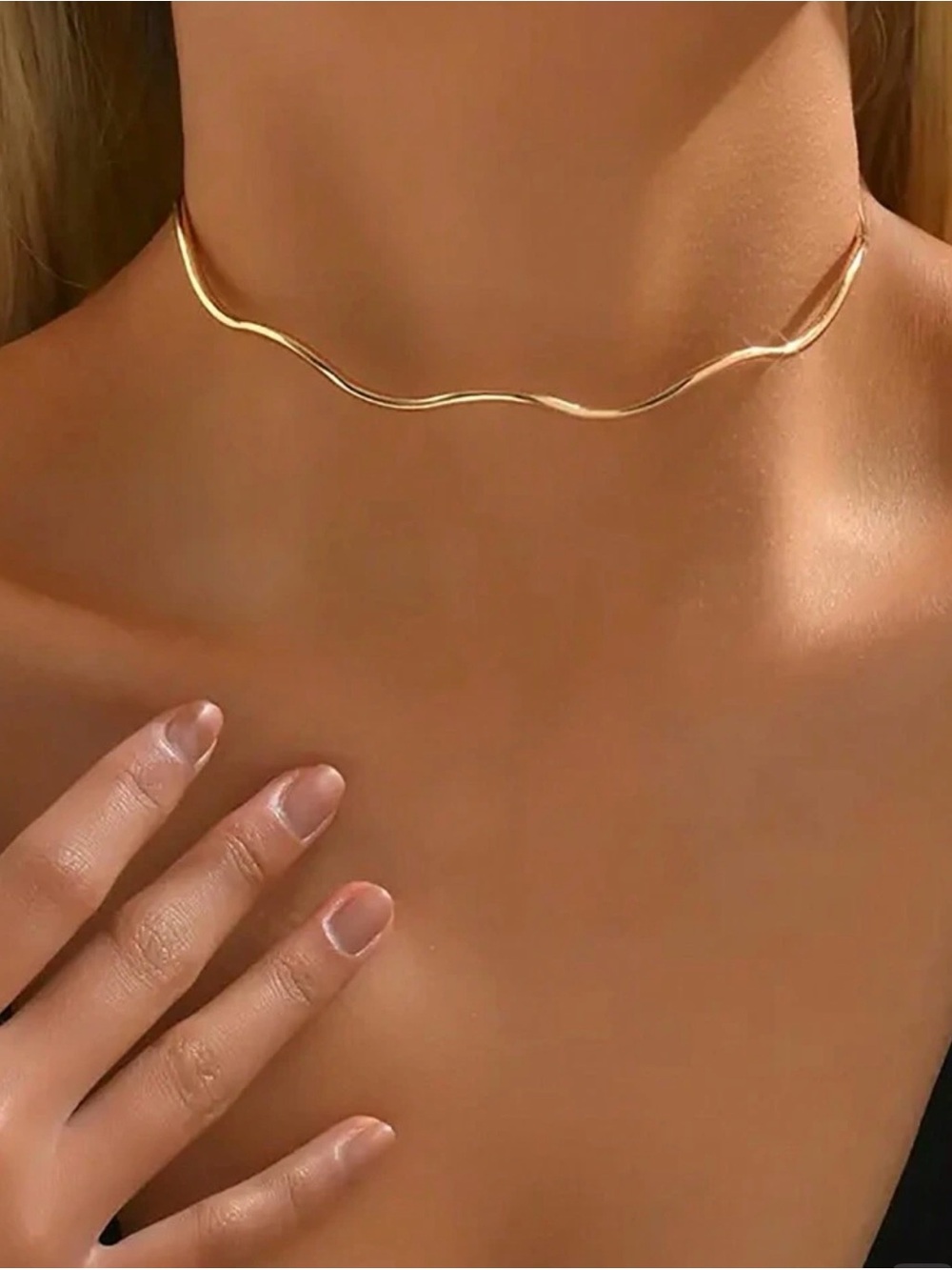 Wavy Gold Tone Collar Necklace Size: OS - Picture 3 of 3